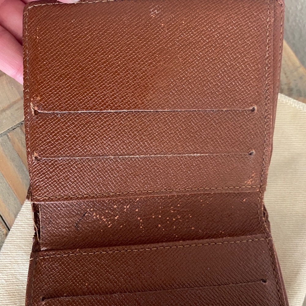 Louis Vuitton Compact Wallet - Picture 6 of 11